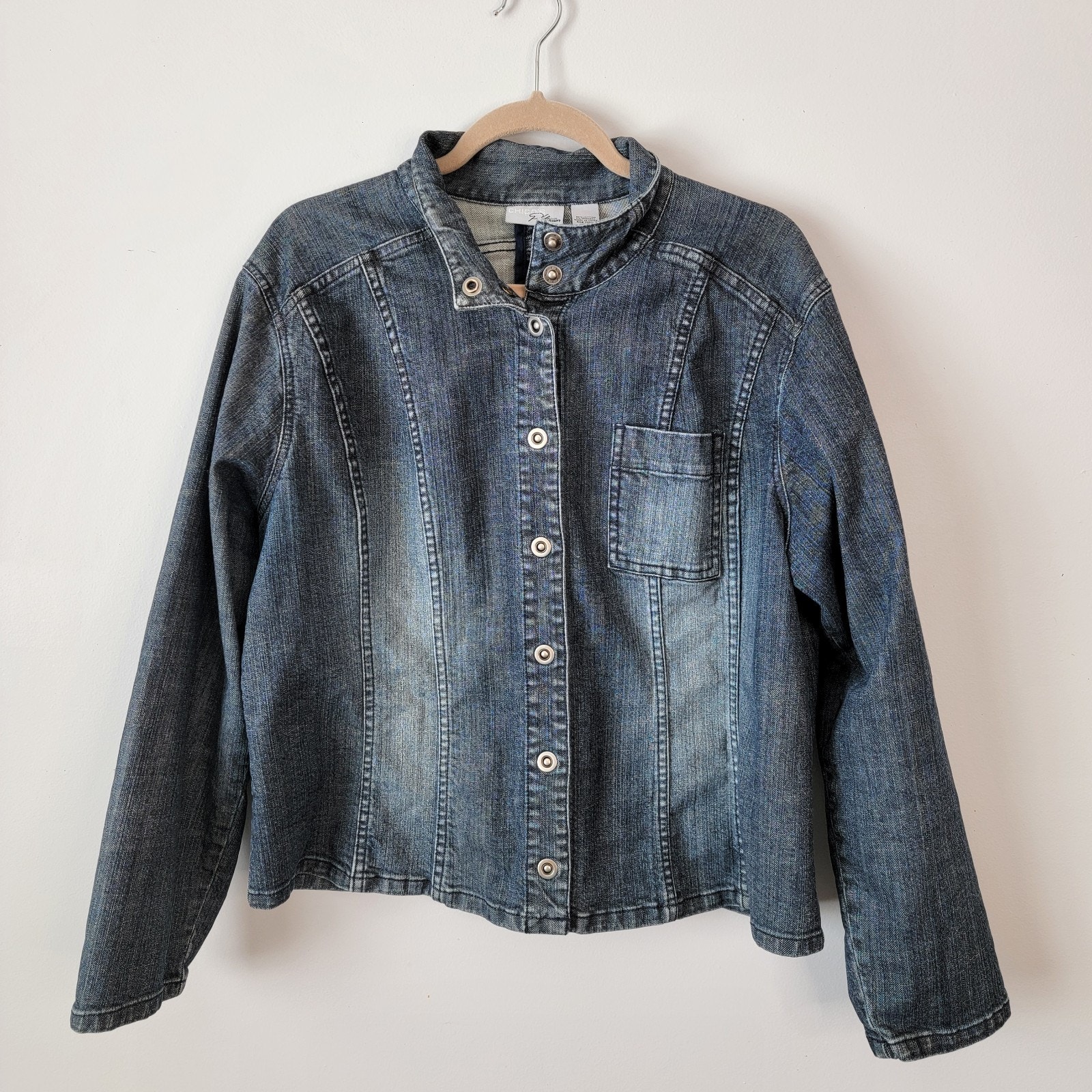 Chicos Platinum Denim Jean Jacket Dark Stretch Sz 3 Xl Cowgirl Western Trucker